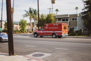 New Orleans, LA – Car Accident with Injuries Blocks I-10 near Metairie Rd